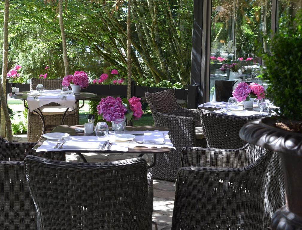 Logis Hotel - Restaurant Le Relais De Comodoliac Saint-Junien Exteriér fotografie