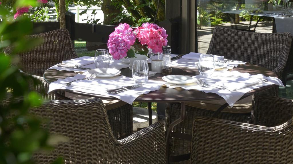 Logis Hotel - Restaurant Le Relais De Comodoliac Saint-Junien Exteriér fotografie
