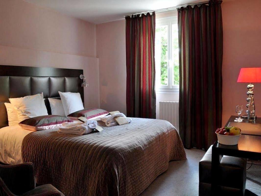 Logis Hotel - Restaurant Le Relais De Comodoliac Saint-Junien Exteriér fotografie